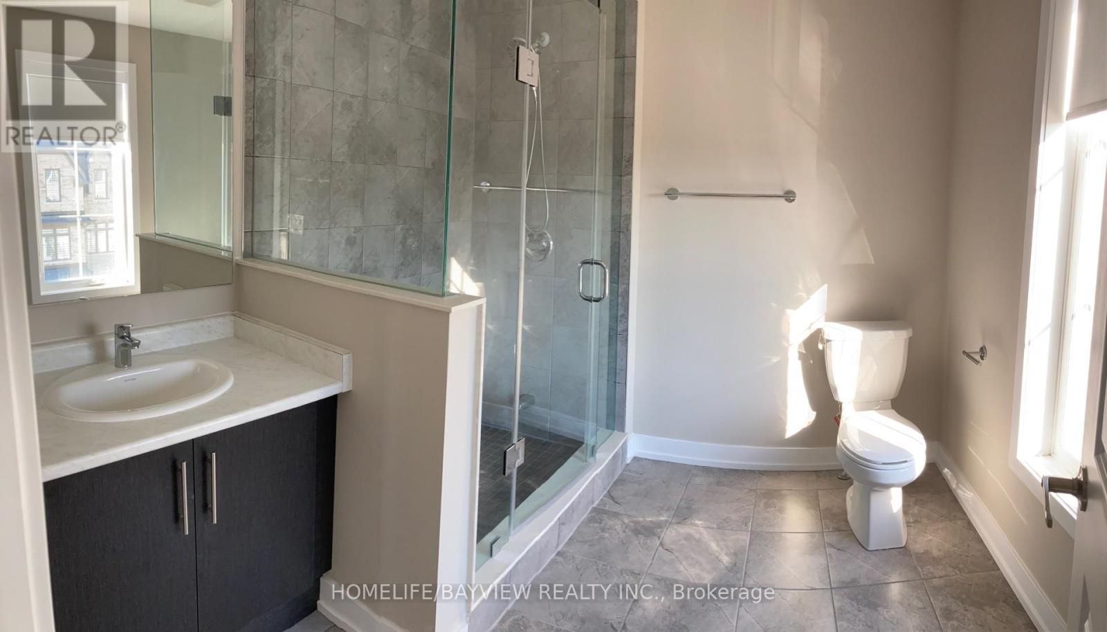 4 Guardhouse Crescent, Markham, Ontario  L6C 3J7 - Photo 8 - N12436825