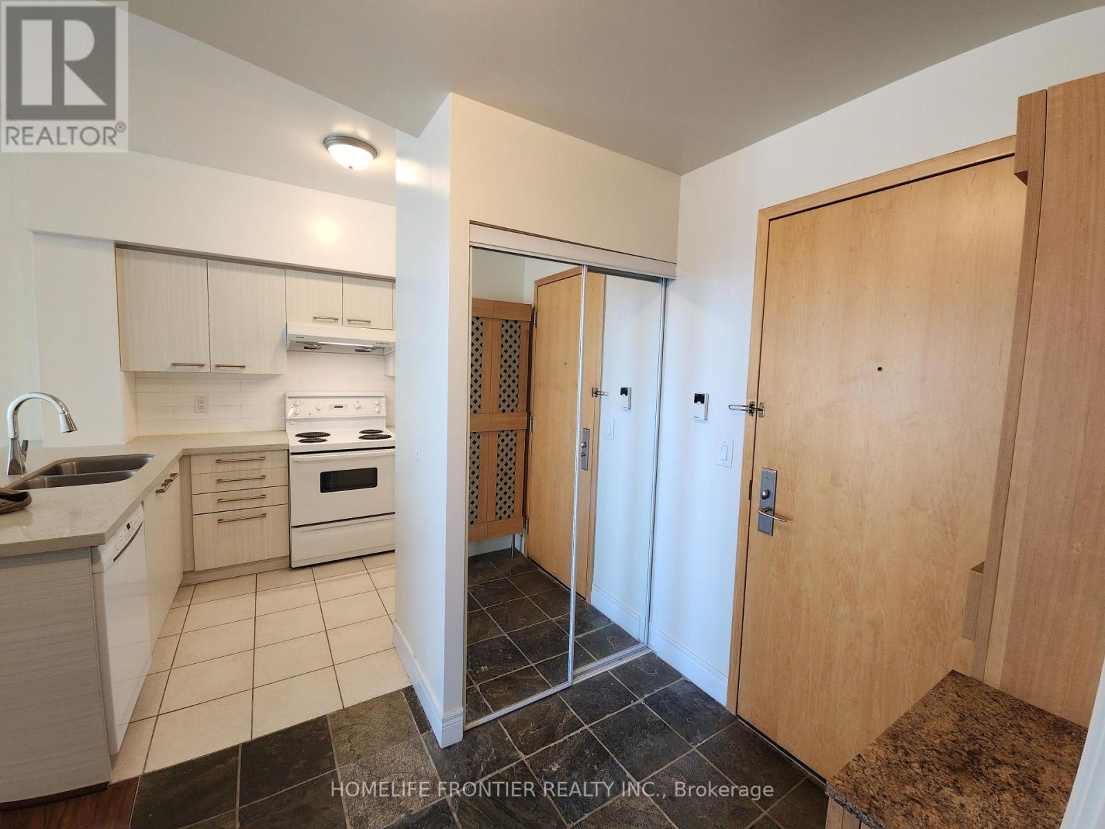 1009 - 48 Suncrest Boulevard, Markham, Ontario  L3T 7Y5 - Photo 16 - N12436842