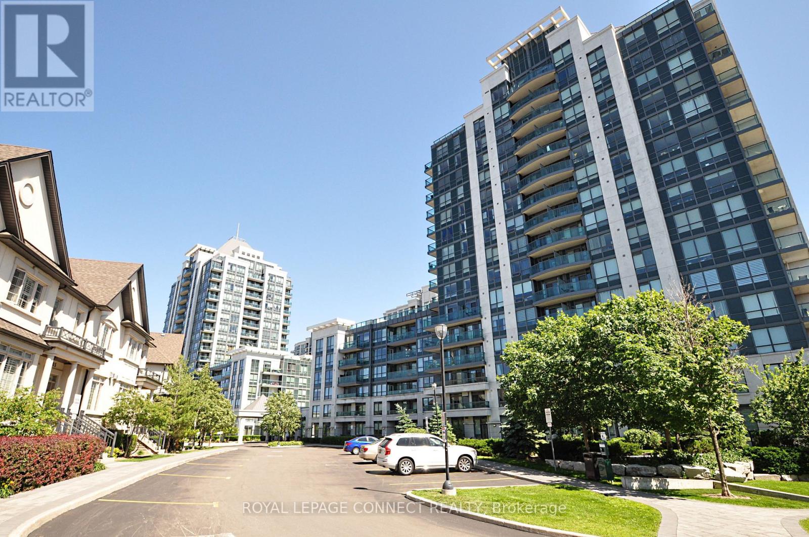 219 - 30 NORTH PARK ROAD, Vaughan, Ontario