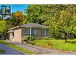 112 Eden Court, Newmarket (Huron Heights-Leslie Valley), Ca