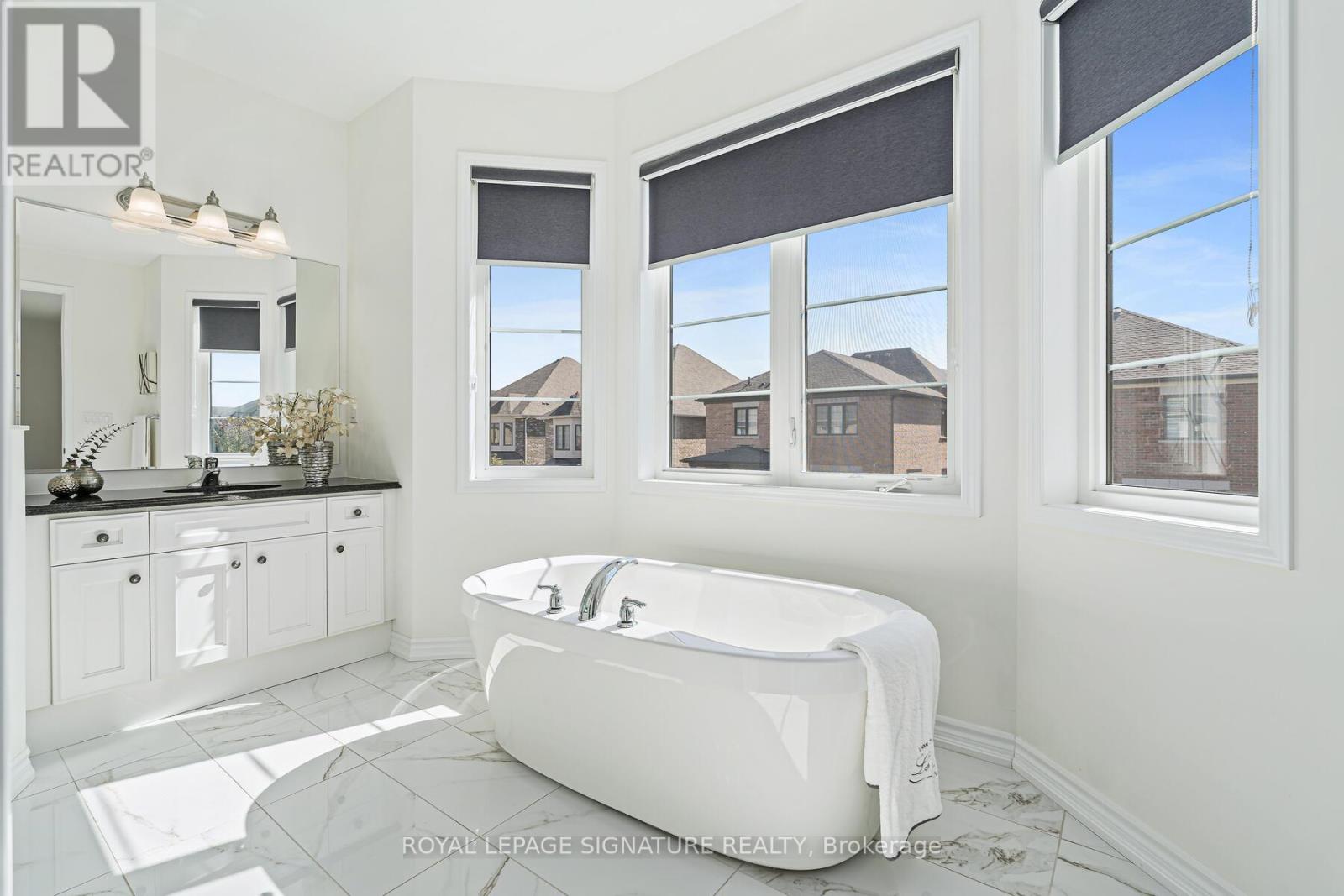 31 Streamside Street, Vaughan, Ontario  L4H 4V3 - Photo 25 - N12436877
