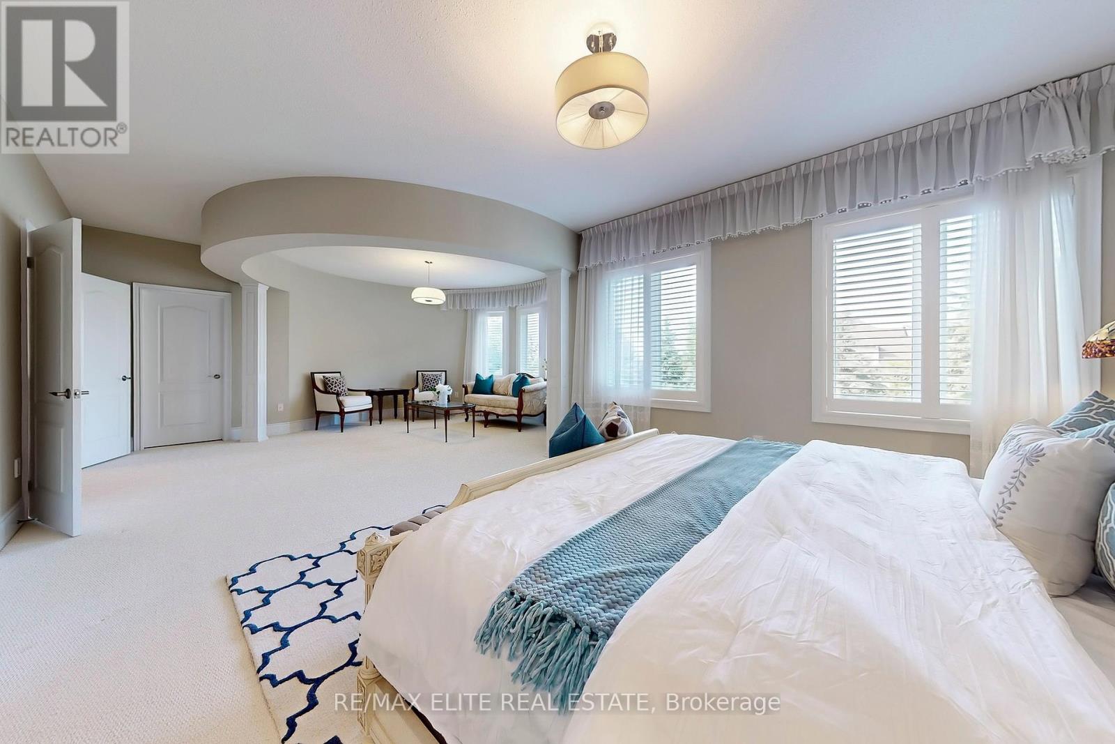 59 Carisbrooke Circle, Aurora, Ontario  L4G 0K4 - Photo 20 - N12436894