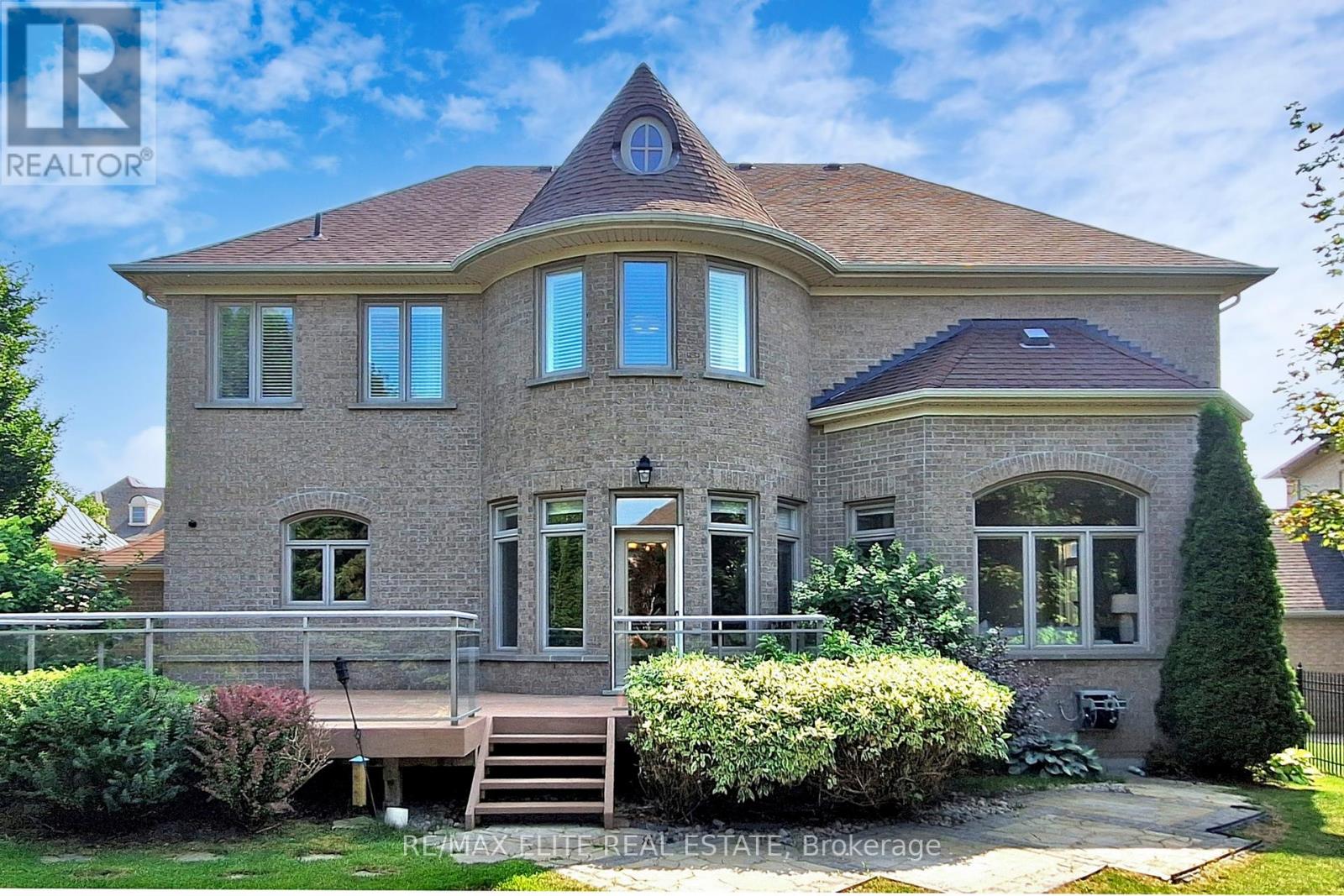 59 Carisbrooke Circle, Aurora, Ontario  L4G 0K4 - Photo 37 - N12436894