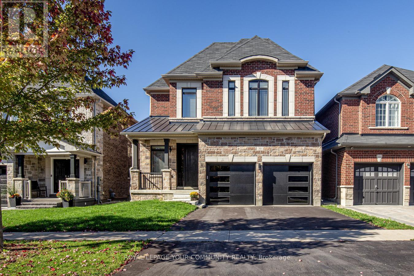 30 TYNDALL DRIVE, Bradford West Gwillimbury, Ontario