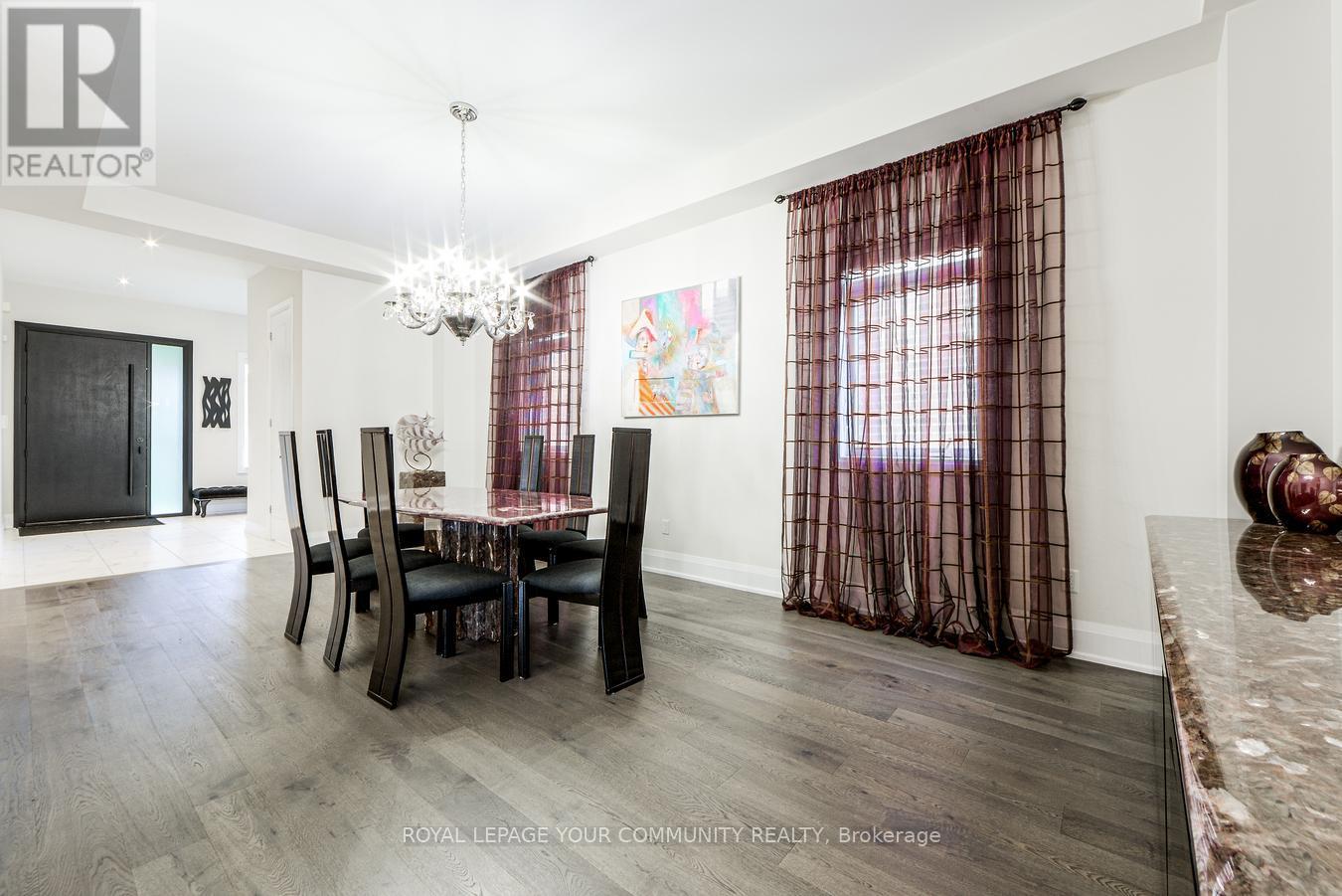 30 Tyndall Drive, Bradford West Gwillimbury, Ontario  L3Z 4G6 - Photo 21 - N12436905
