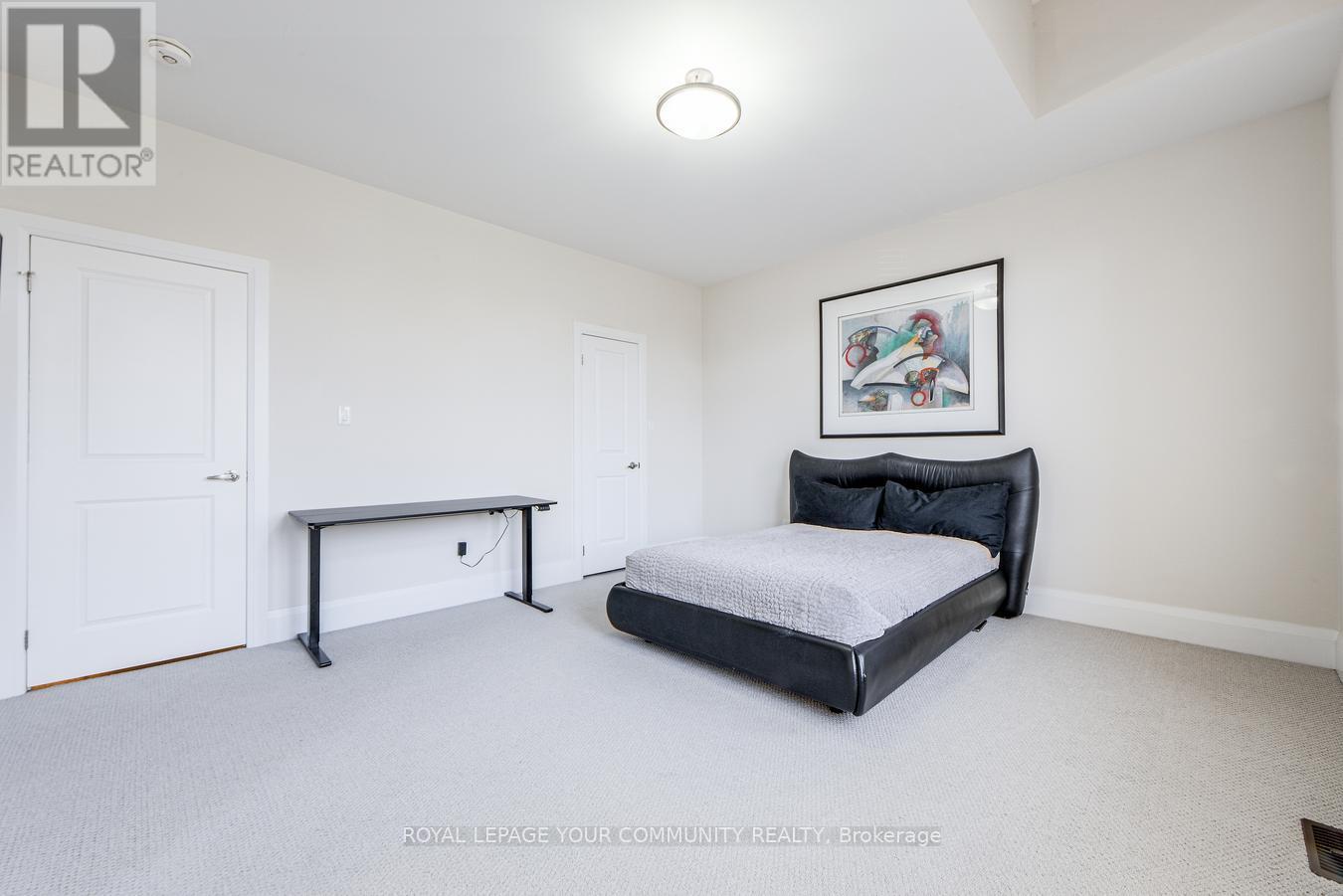30 Tyndall Drive, Bradford West Gwillimbury, Ontario  L3Z 4G6 - Photo 33 - N12436905