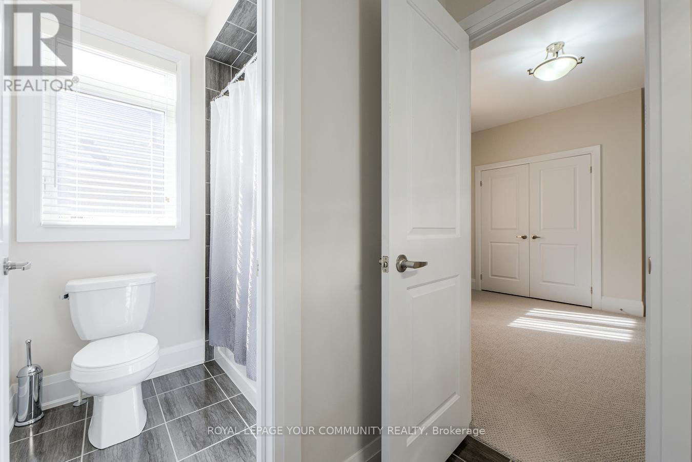 30 Tyndall Drive, Bradford West Gwillimbury, Ontario  L3Z 4G6 - Photo 41 - N12436905