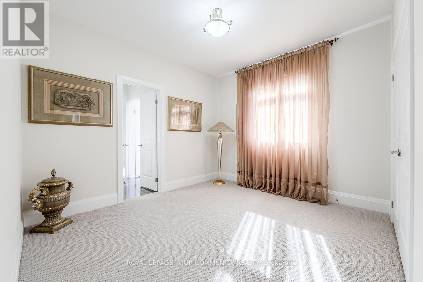 30 Tyndall Drive, Bradford West Gwillimbury, Ontario  L3Z 4G6 - Photo 42 - N12436905