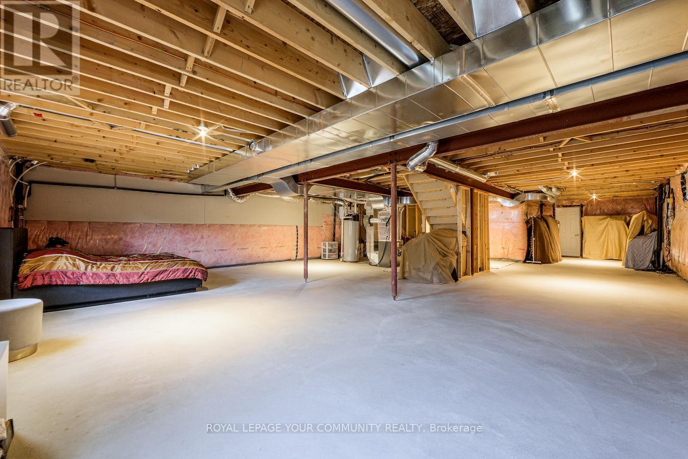 30 Tyndall Drive, Bradford West Gwillimbury, Ontario  L3Z 4G6 - Photo 47 - N12436905