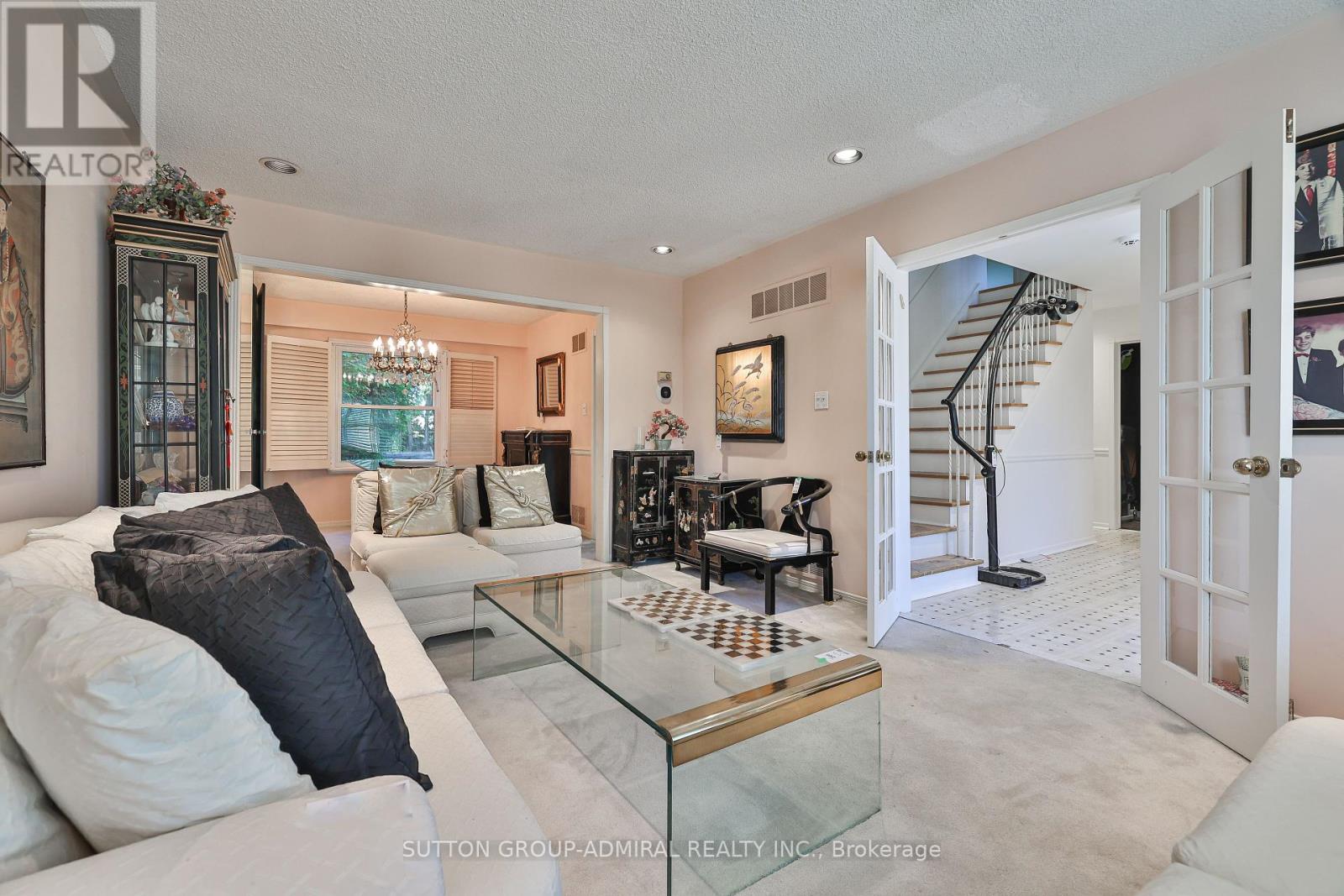 22 Cobblestone Drive, Markham, Ontario  L3T 4E4 - Photo 11 - N12436911