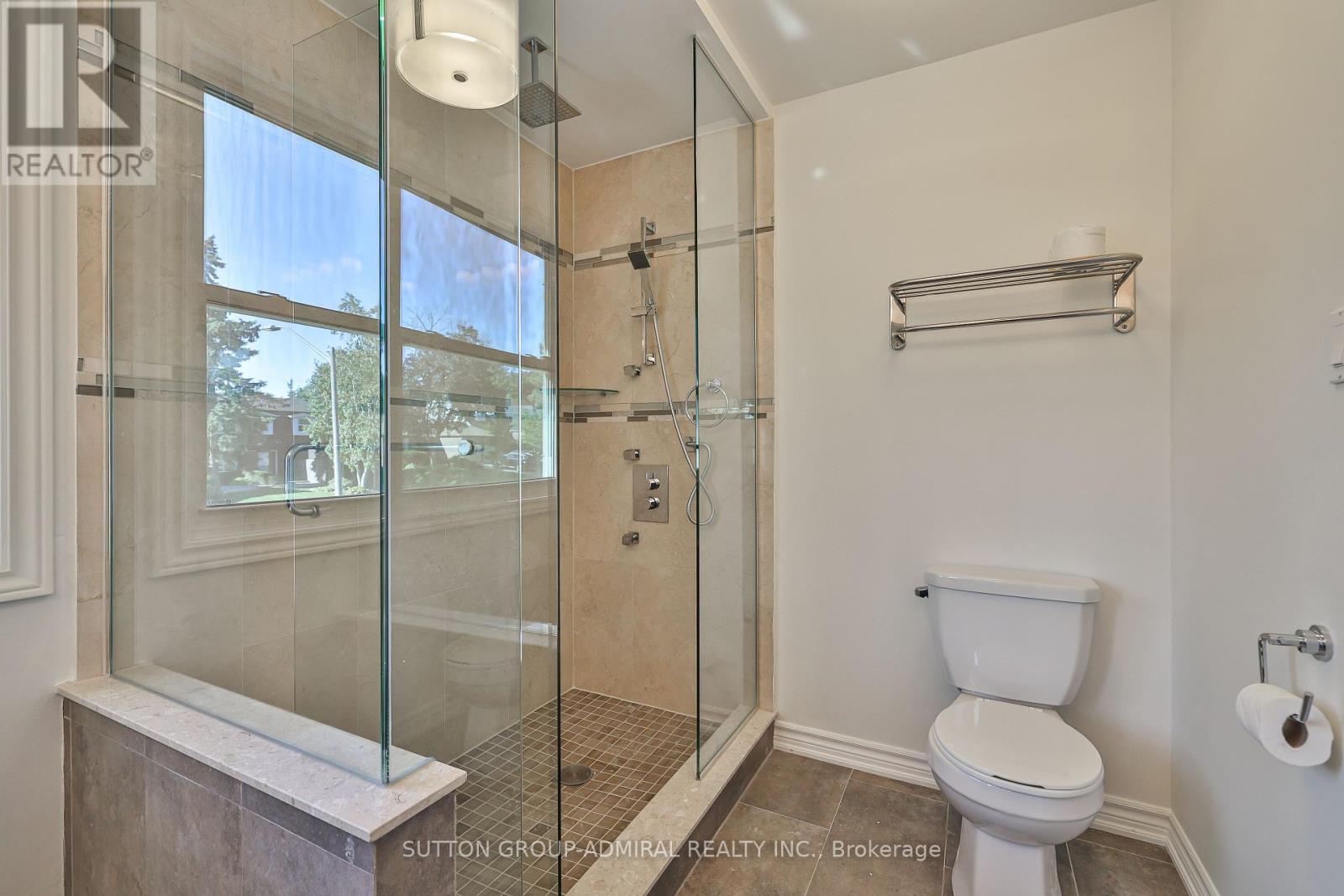 22 Cobblestone Drive, Markham, Ontario  L3T 4E4 - Photo 27 - N12436911