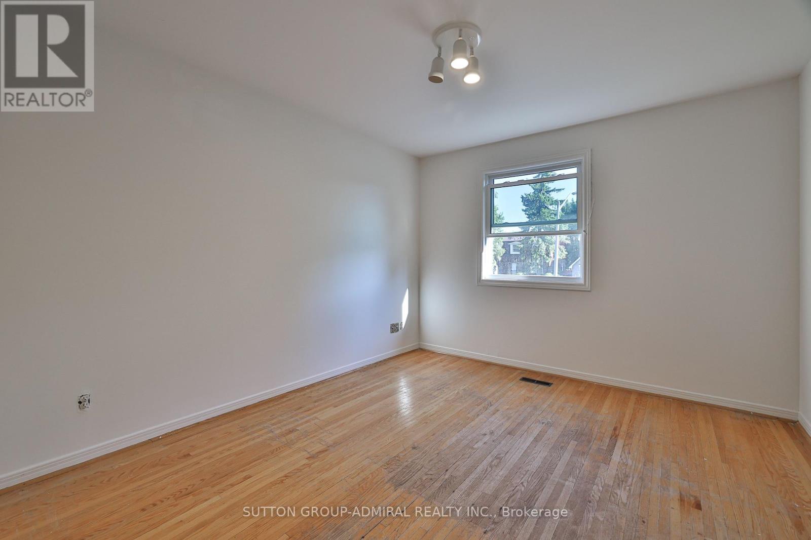 22 Cobblestone Drive, Markham, Ontario  L3T 4E4 - Photo 30 - N12436911