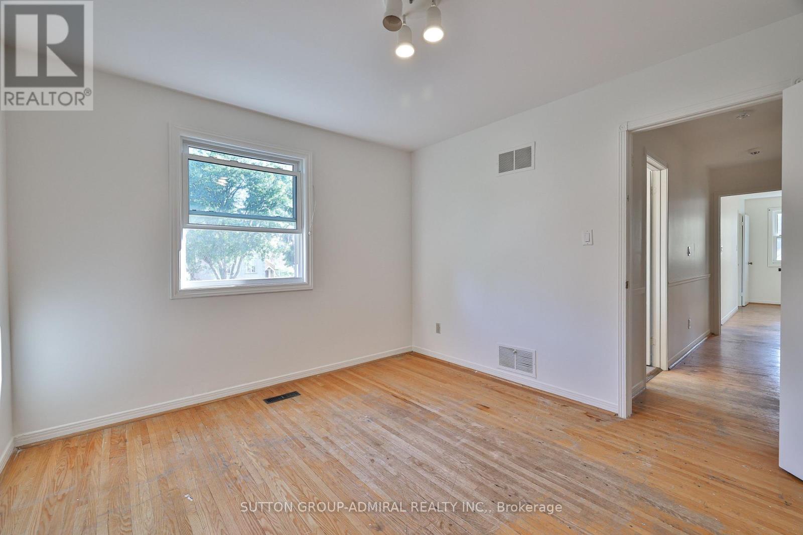 22 Cobblestone Drive, Markham, Ontario  L3T 4E4 - Photo 32 - N12436911