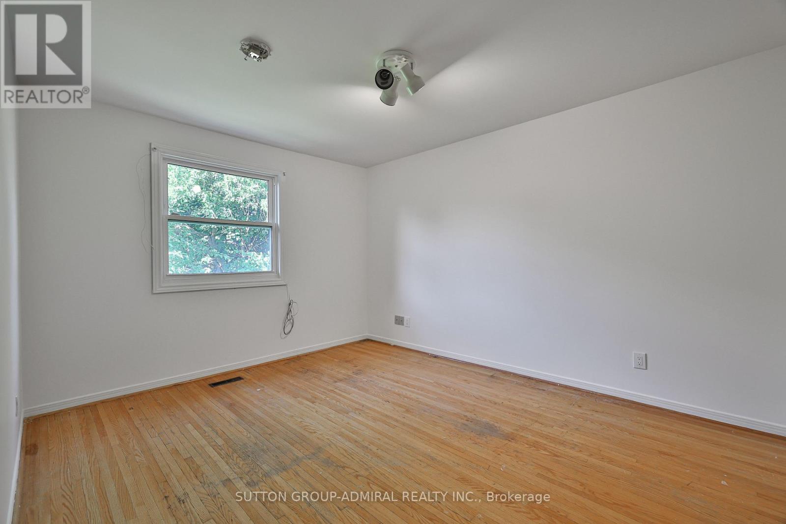 22 Cobblestone Drive, Markham, Ontario  L3T 4E4 - Photo 33 - N12436911