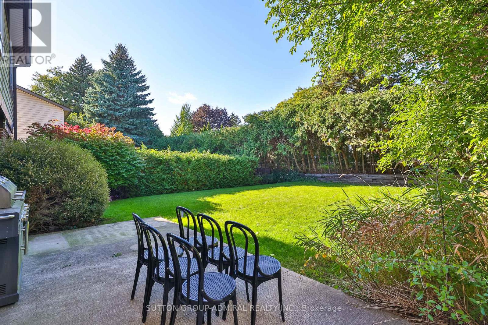 22 Cobblestone Drive, Markham, Ontario  L3T 4E4 - Photo 6 - N12436911