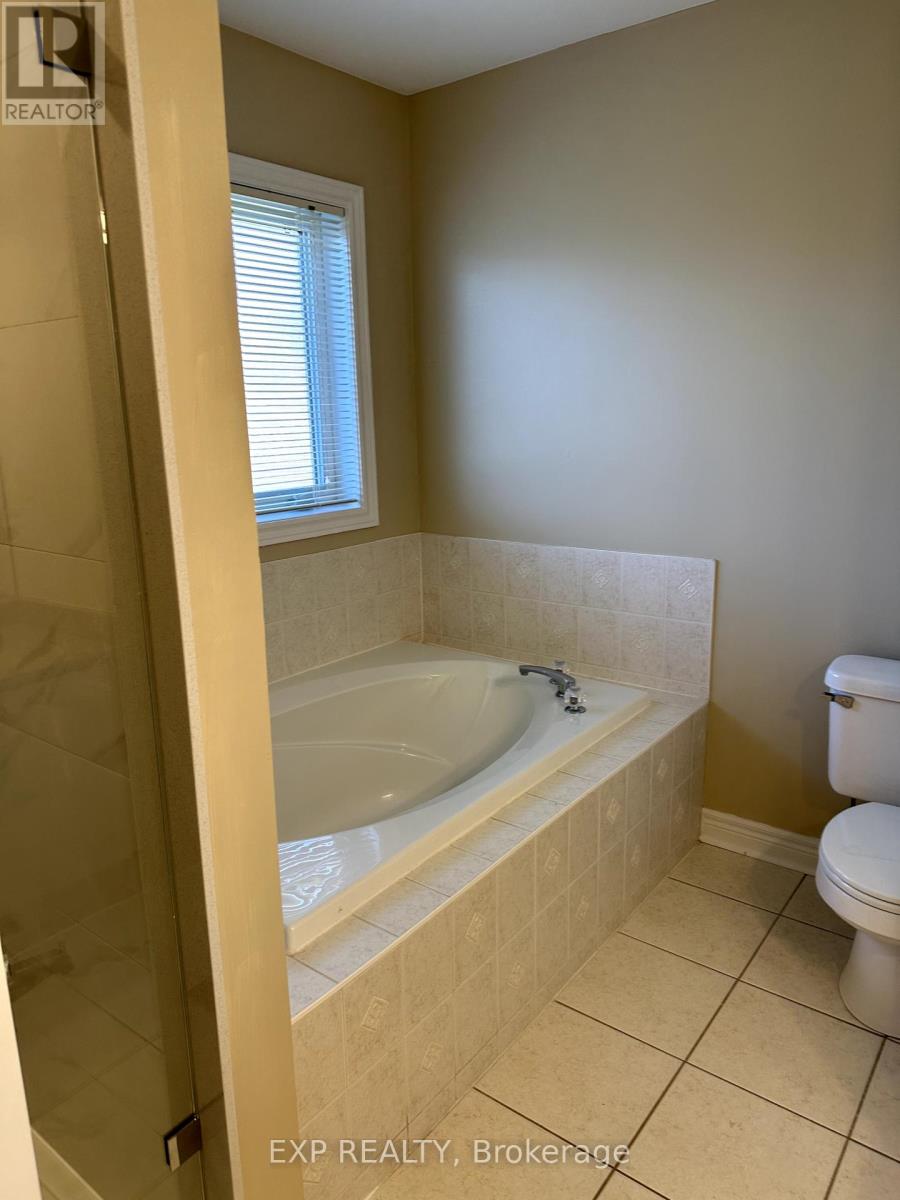 837 Colter Street, Newmarket, Ontario  L3X 2S6 - Photo 14 - N12436923