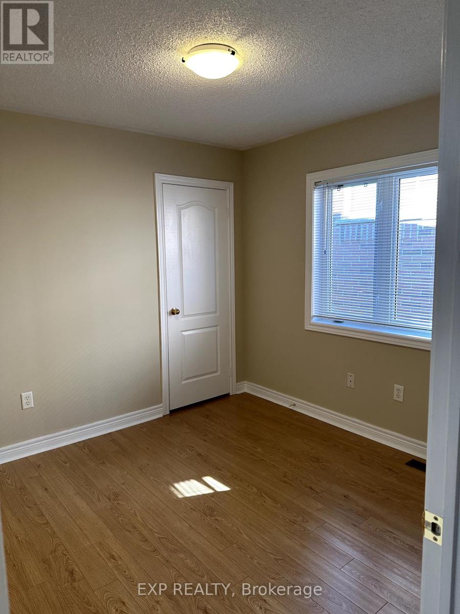 837 Colter Street, Newmarket, Ontario  L3X 2S6 - Photo 16 - N12436923