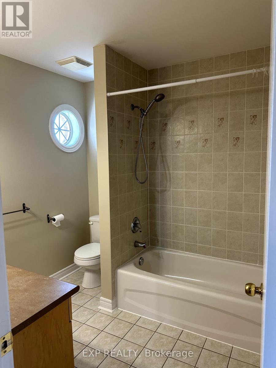 837 Colter Street, Newmarket, Ontario  L3X 2S6 - Photo 17 - N12436923