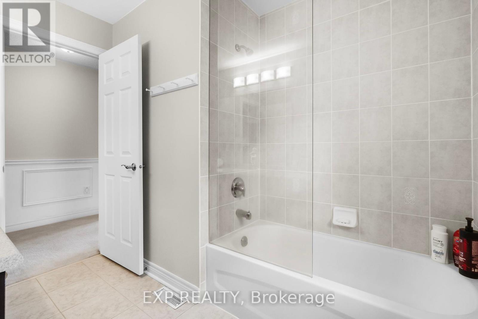 24 - 450 Worthington Avenue, Richmond Hill, Ontario  L4E 0E5 - Photo 28 - N12436947