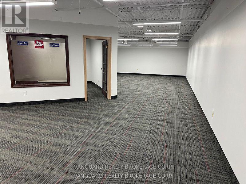 17 - 231 Millway Avenue, Vaughan, Ontario  L4K 3W7 - Photo 6 - N12436956