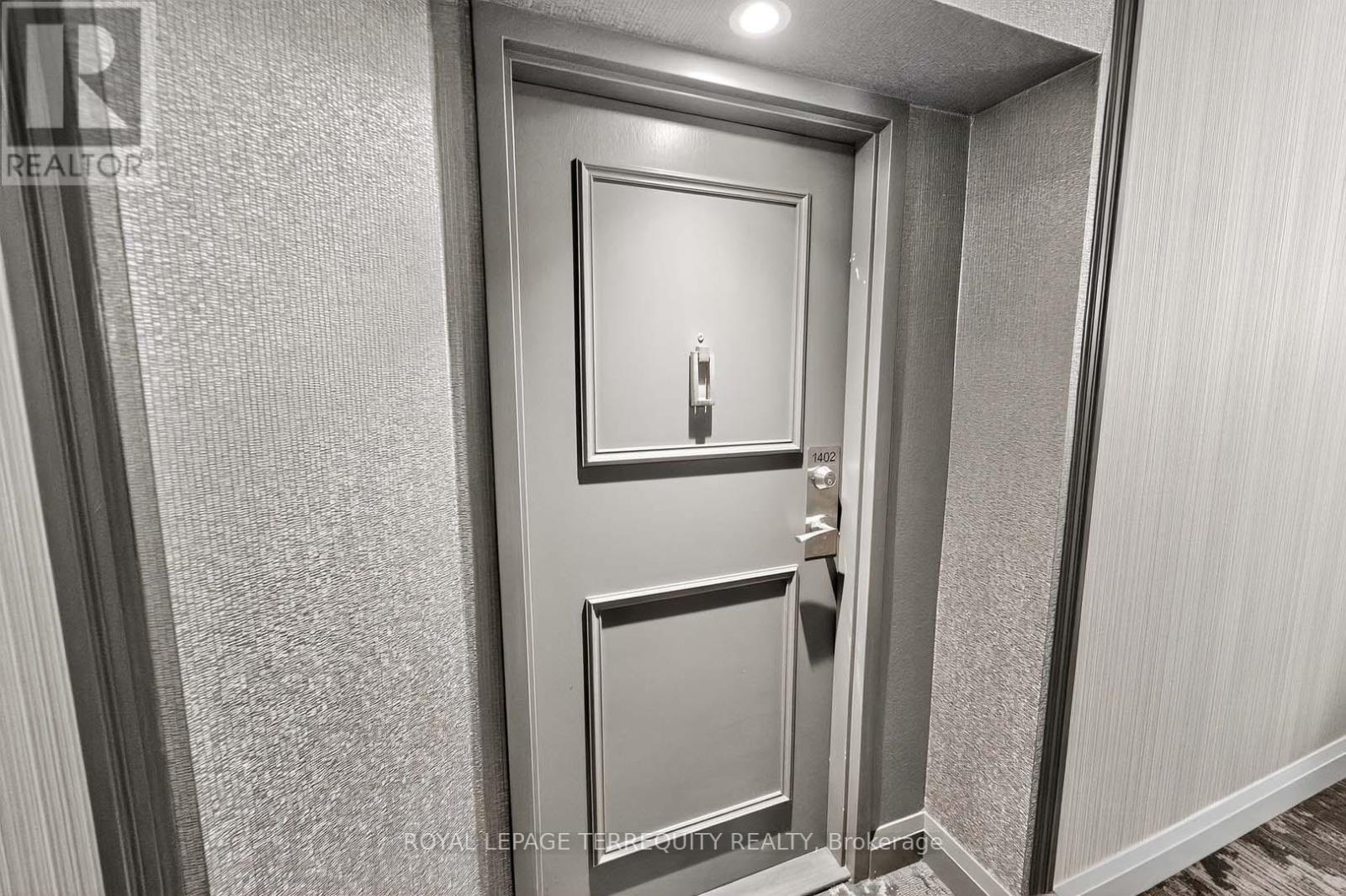 1402 - 110 Promenade Circle, Vaughan, Ontario  L4J 7W8 - Photo 10 - N12436967