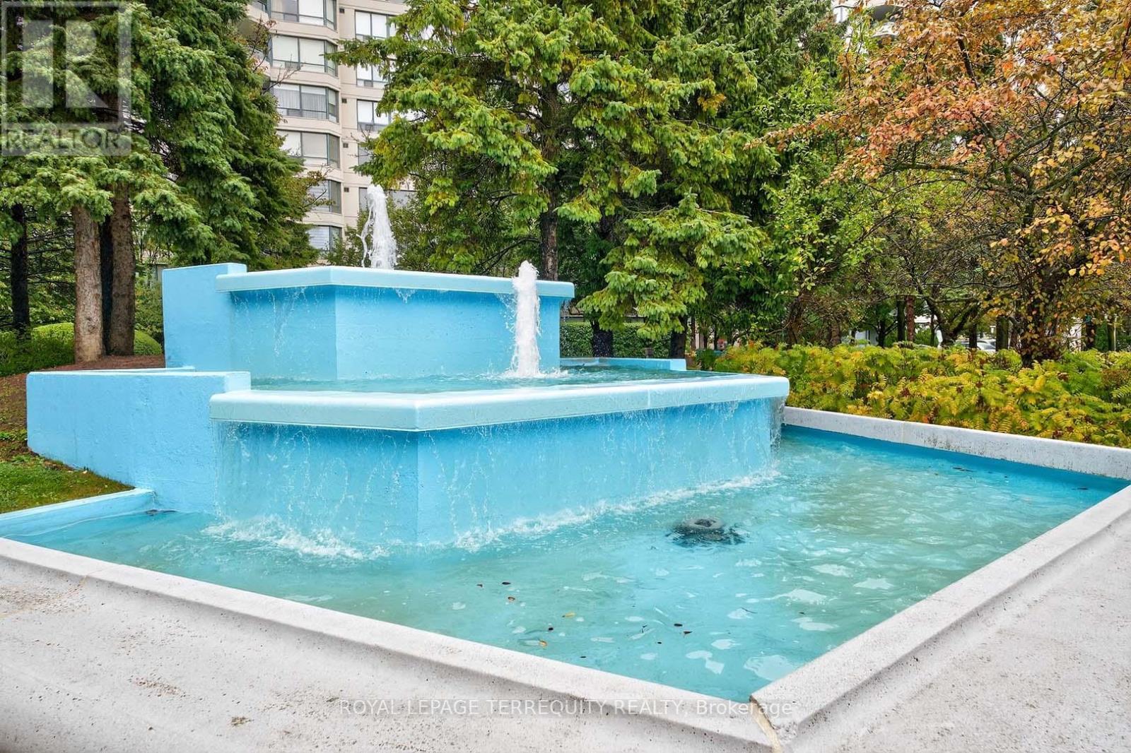 1402 - 110 Promenade Circle, Vaughan, Ontario  L4J 7W8 - Photo 6 - N12436967