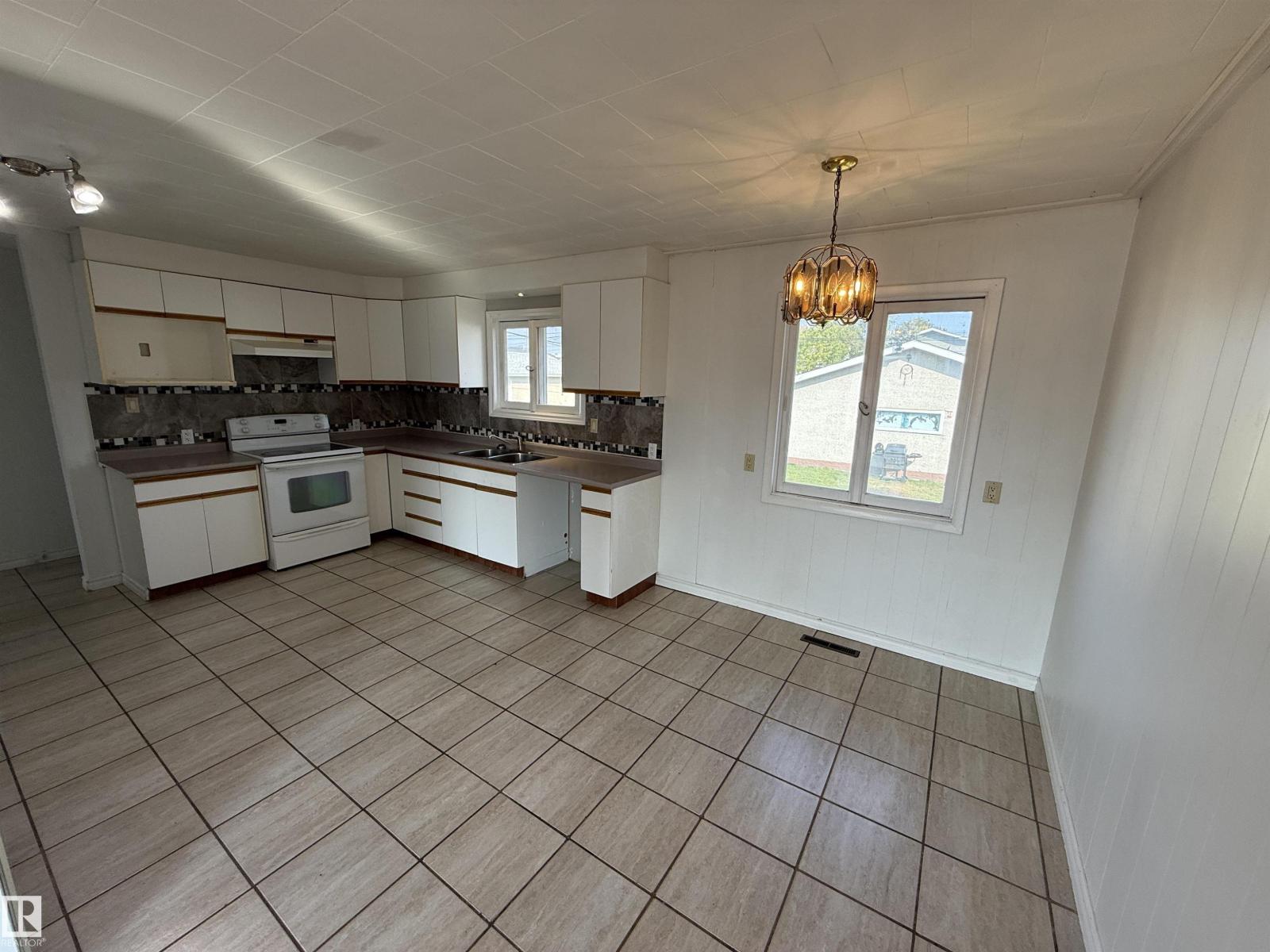 4810 48 Av, St. Paul Town, Alberta  T0A 3A3 - Photo 5 - E4458117