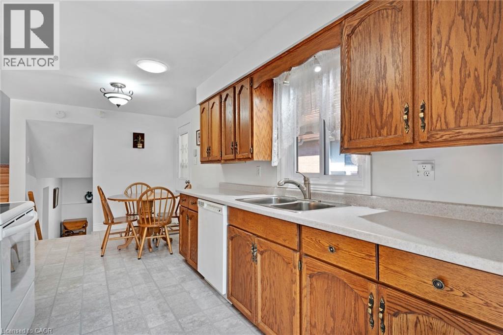 42 Parker Drive, Cambridge, Ontario  N1R 7S2 - Photo 5 - 40763326