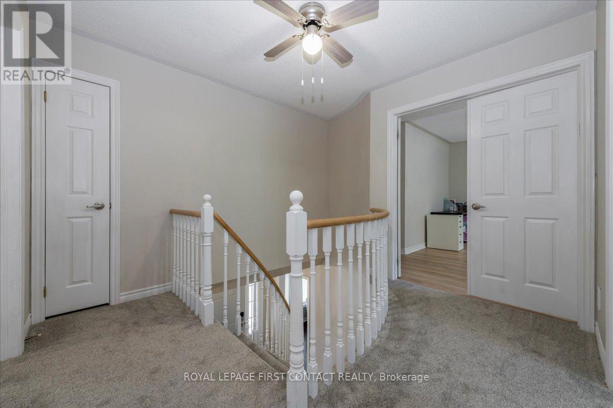 26 Kenwell Crescent, Barrie, Ontario  L4N 0A4 - Photo 14 - S12436798