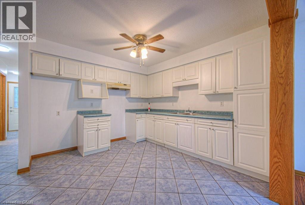 270 Dolph Street N, Cambridge, Ontario  N3H 2A7 - Photo 9 - 40772388