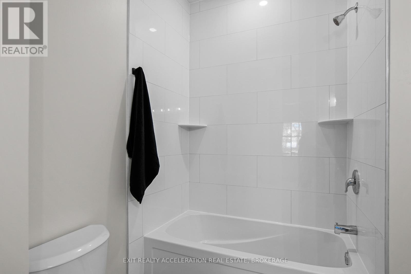 213 Belleville Road, Greater Napanee, Ontario  K7R 2R4 - Photo 21 - X12437104