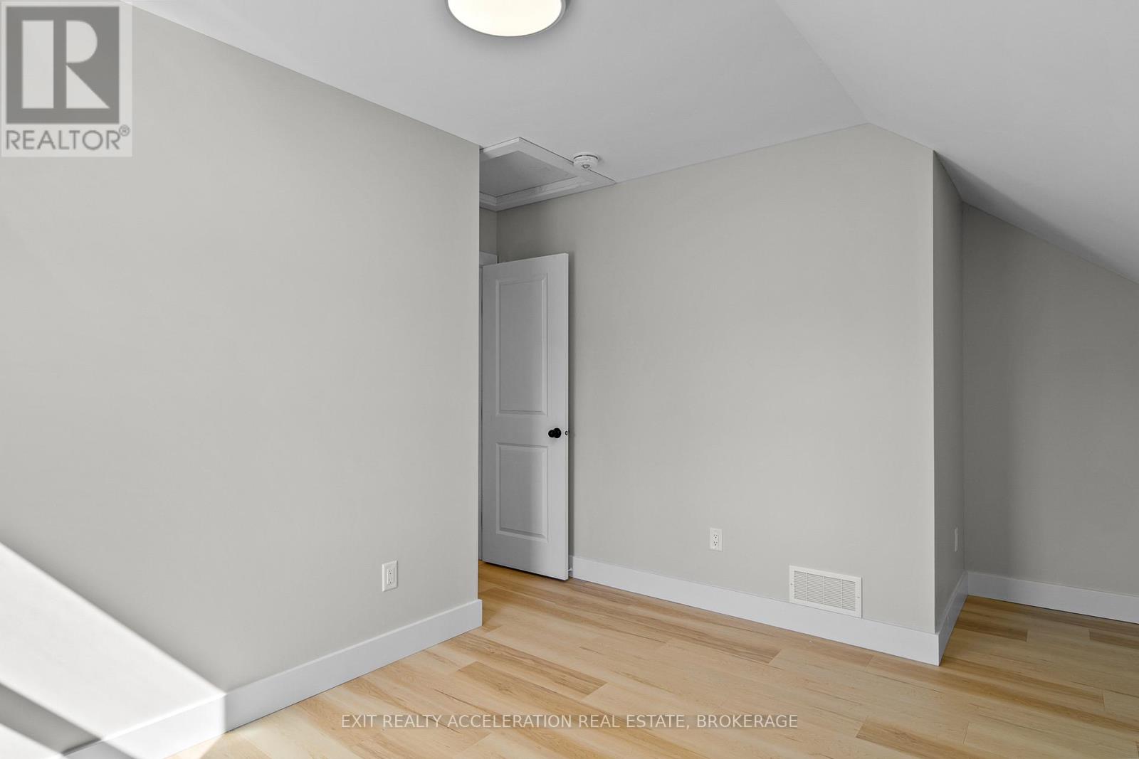 213 Belleville Road, Greater Napanee, Ontario  K7R 2R4 - Photo 27 - X12437104