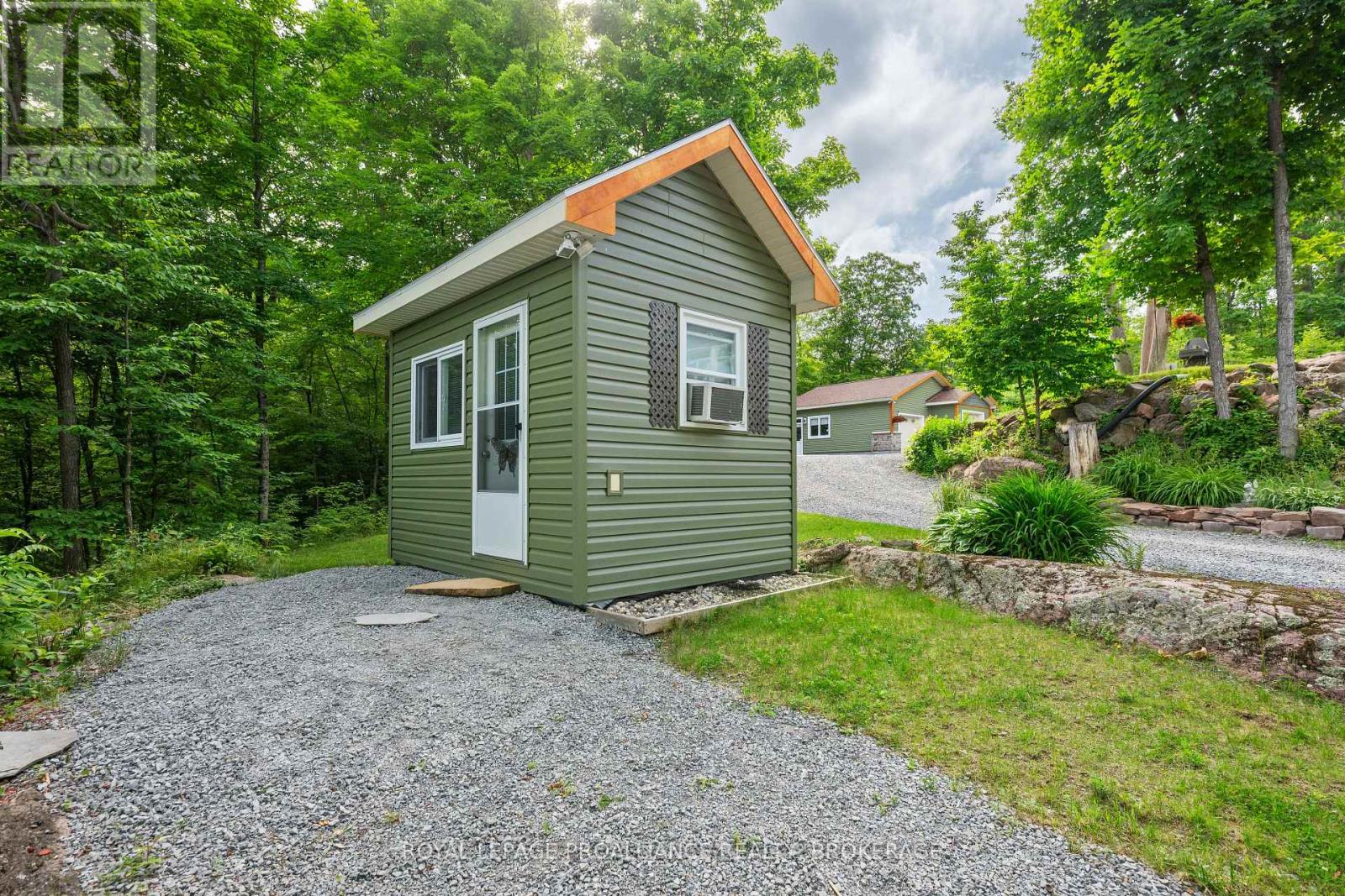 3670b Westport Road, Frontenac, Ontario  K0H 1T0 - Photo 44 - X12437123