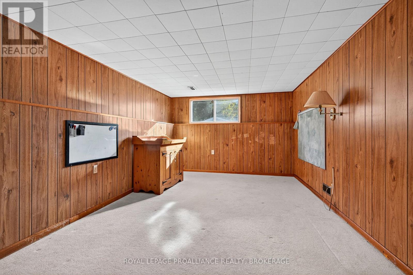 747 Laidlaw Crescent, Kingston, Ontario  K7M 5M3 - Photo 19 - X12437208