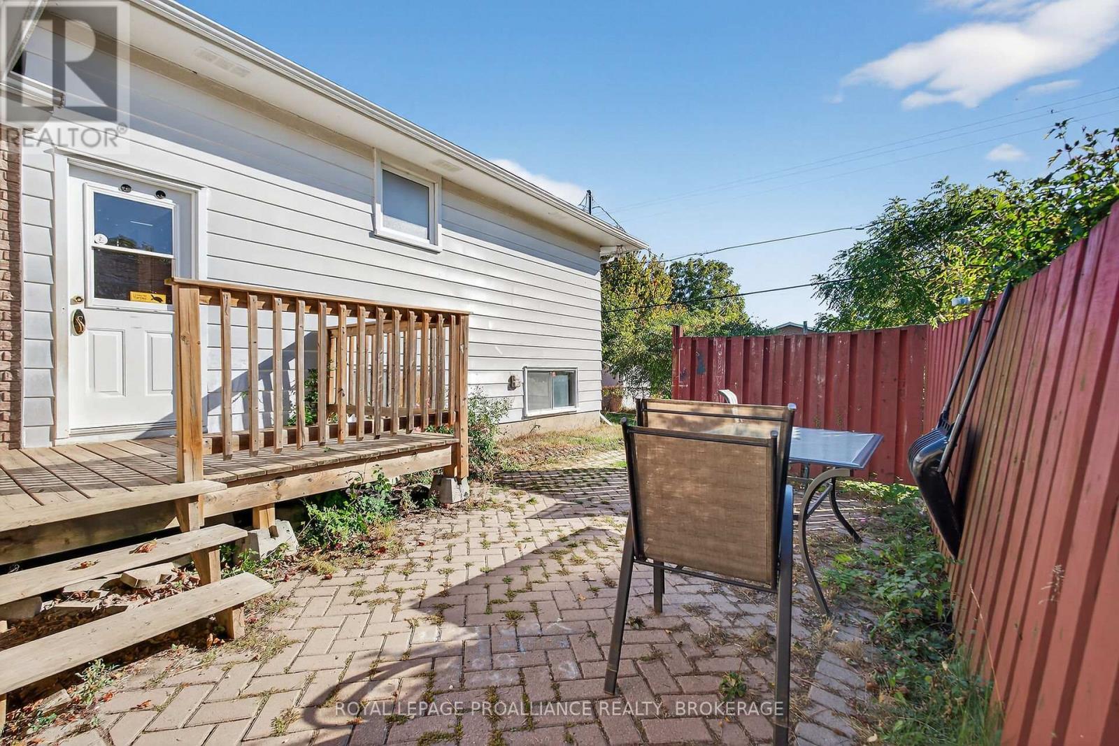 747 Laidlaw Crescent, Kingston, Ontario  K7M 5M3 - Photo 25 - X12437208