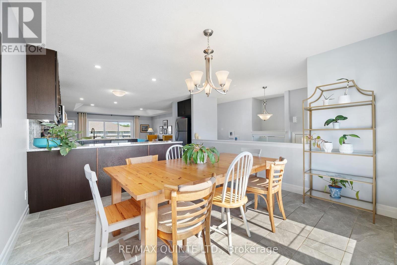 56 Mcintosh Crescent, Quinte West, Ontario  K8V 0G1 - Photo 15 - X12437308