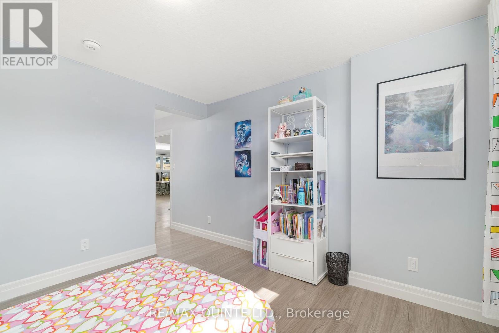 56 Mcintosh Crescent, Quinte West, Ontario  K8V 0G1 - Photo 29 - X12437308