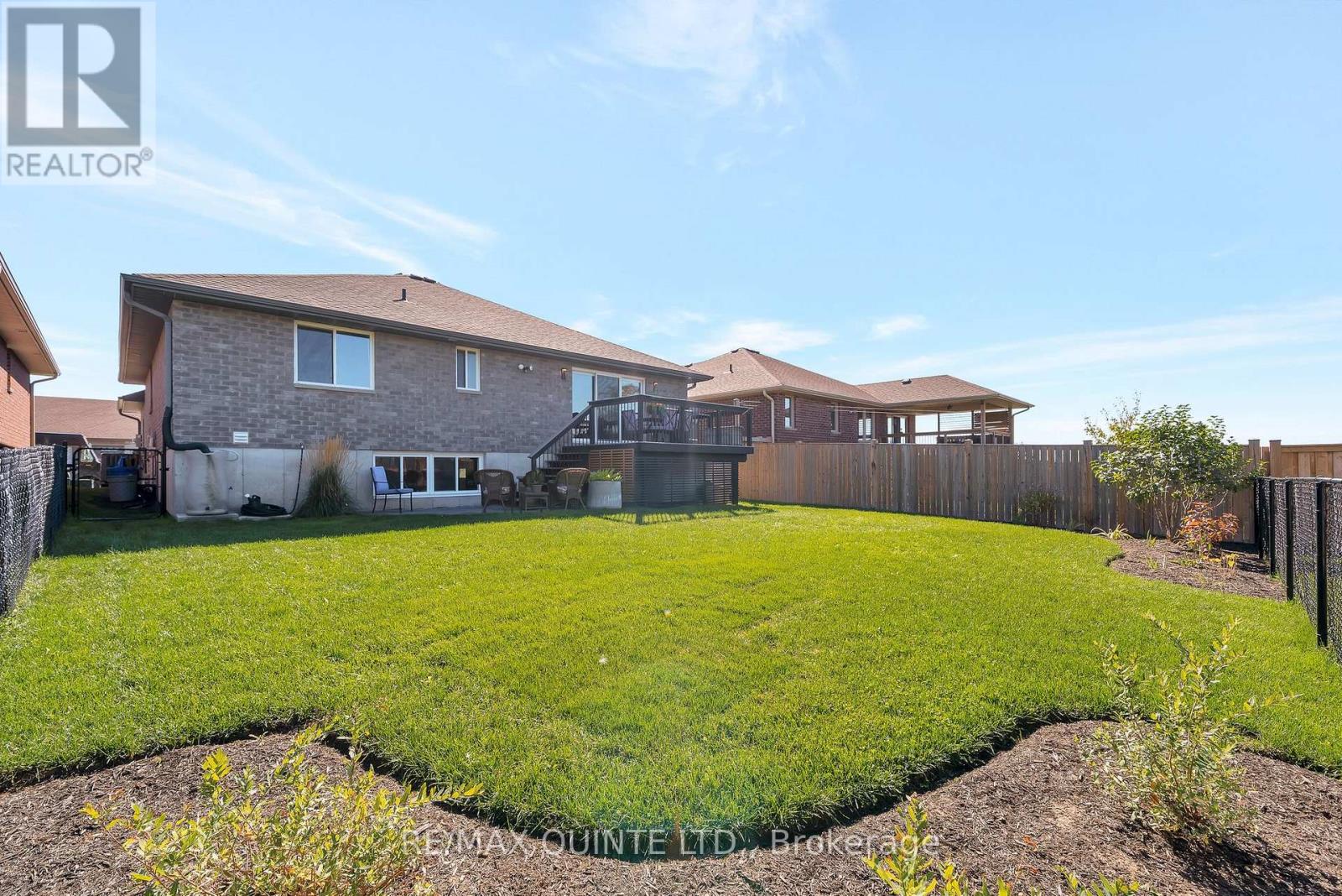 56 Mcintosh Crescent, Quinte West, Ontario  K8V 0G1 - Photo 39 - X12437308