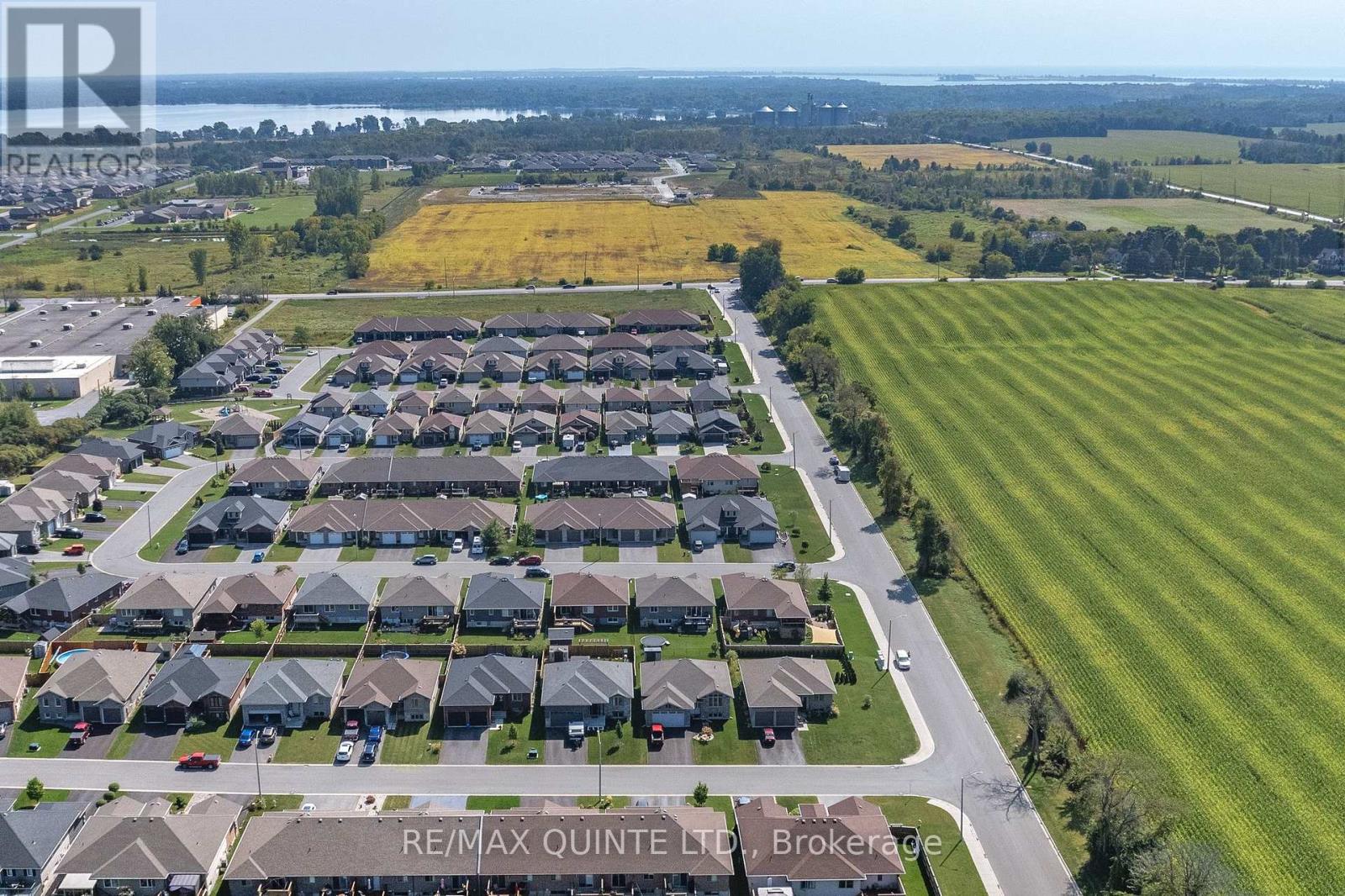 56 Mcintosh Crescent, Quinte West, Ontario  K8V 0G1 - Photo 43 - X12437308
