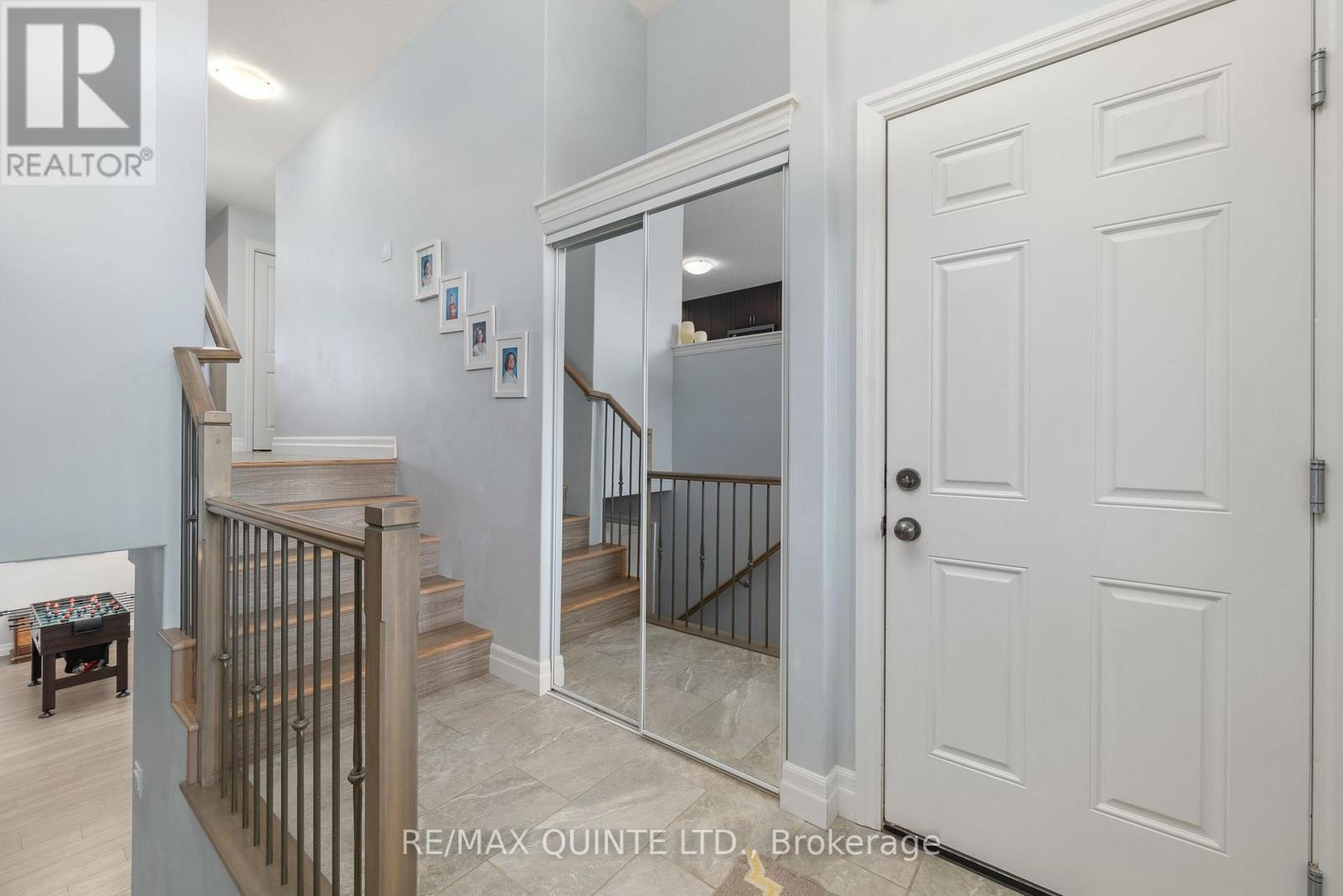 56 Mcintosh Crescent, Quinte West, Ontario  K8V 0G1 - Photo 6 - X12437308
