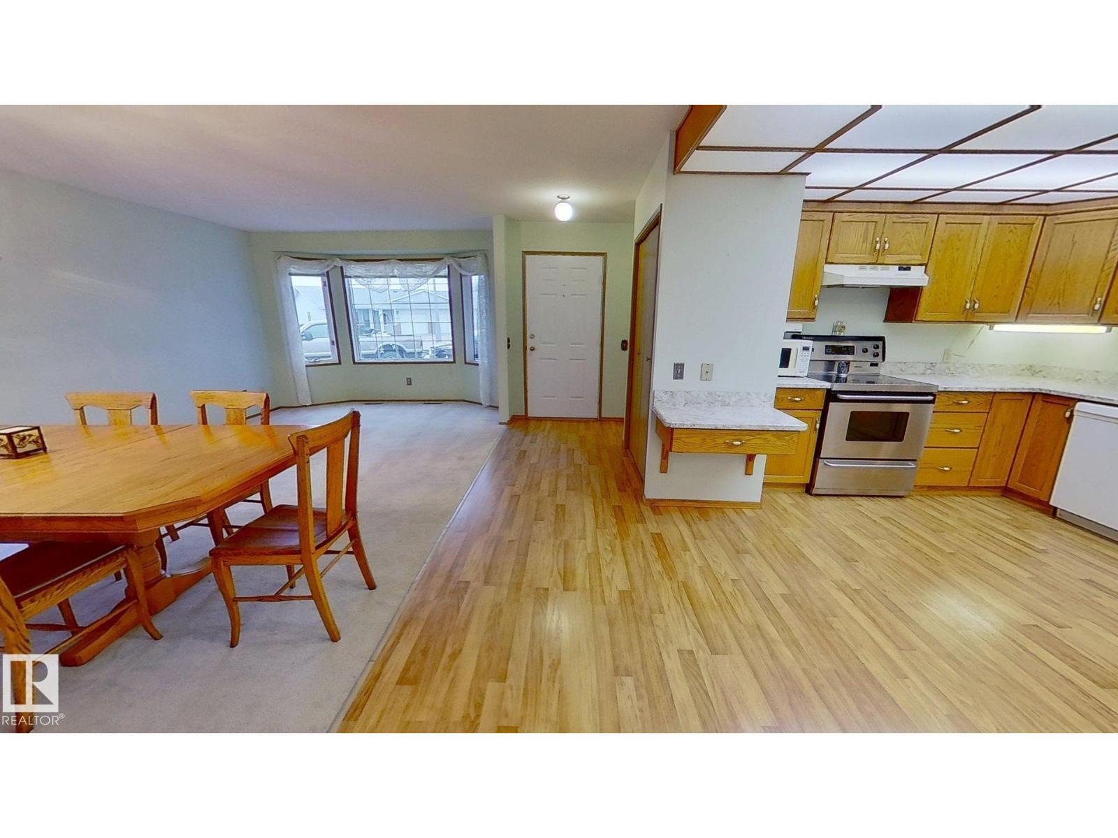 3924 56a Street Cl, Camrose, Alberta  T4V 4L1 - Photo 8 - E4460196