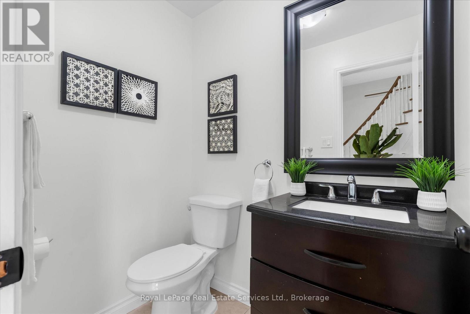 2938 Mulberry Drive, Oakville, Ontario  L6J 7H3 - Photo 18 - W12437159