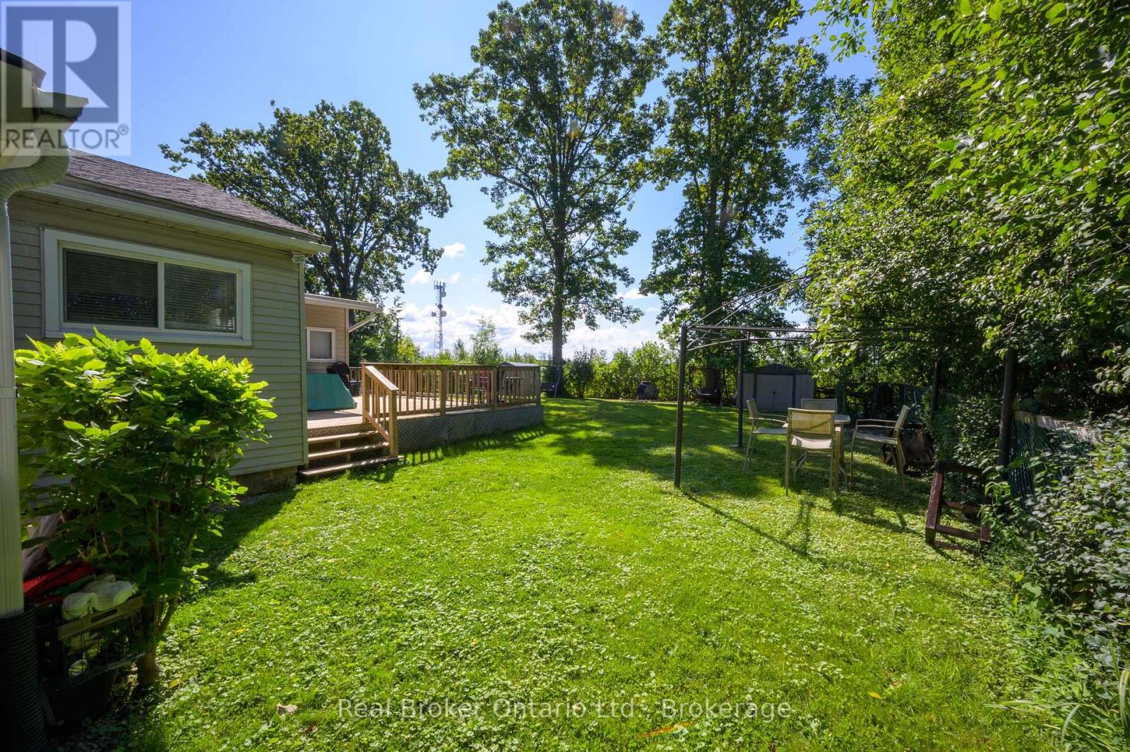 625 Sims Avenue, Fort Erie, Ontario  L2A 6B1 - Photo 12 - X12437150