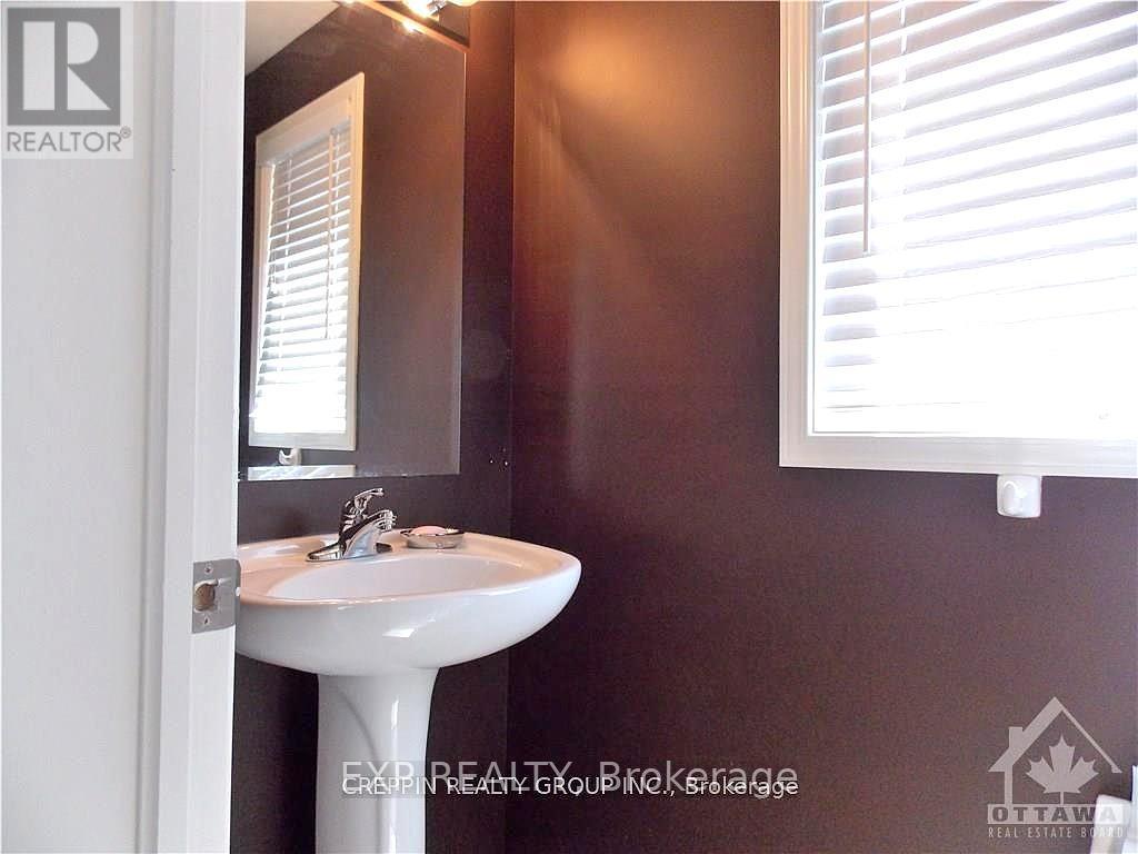 169 Sorento Street E, Ottawa, Ontario  K2J 0B6 - Photo 6 - X12437218