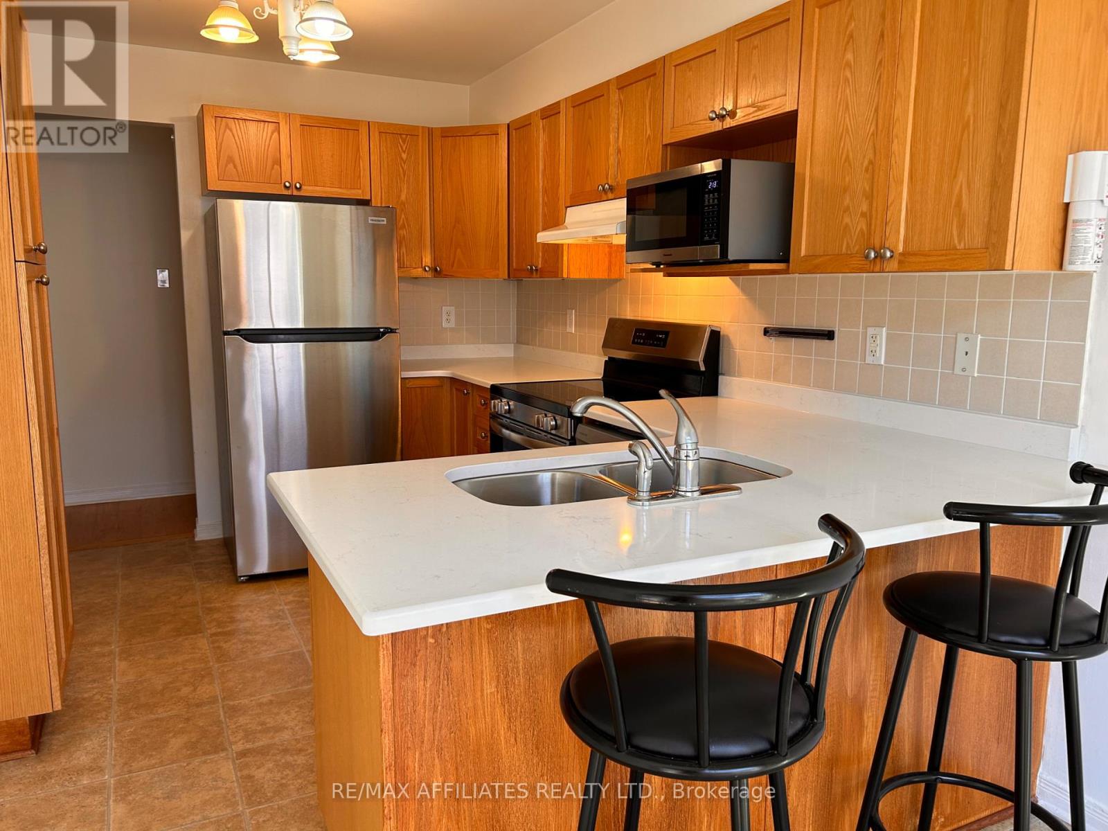 1008 Klondike Road, Ottawa, Ontario  K2K 0C3 - Photo 14 - X12437254