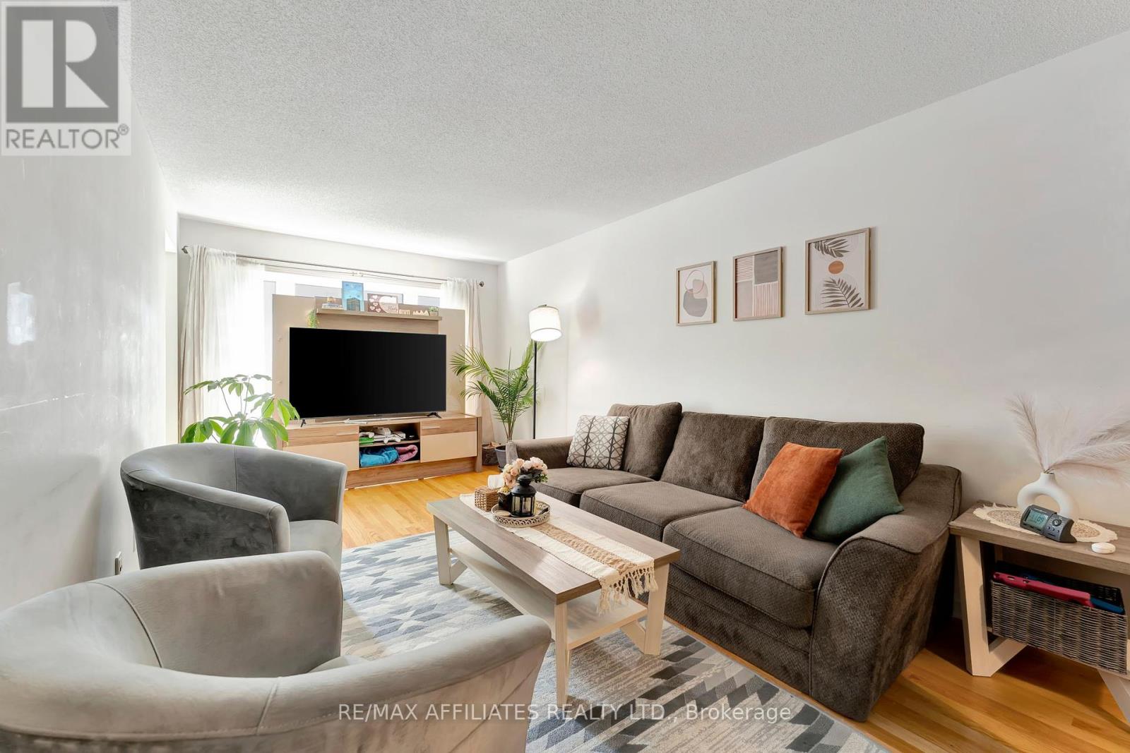 1008 Klondike Road, Ottawa, Ontario  K2K 0C3 - Photo 6 - X12437254