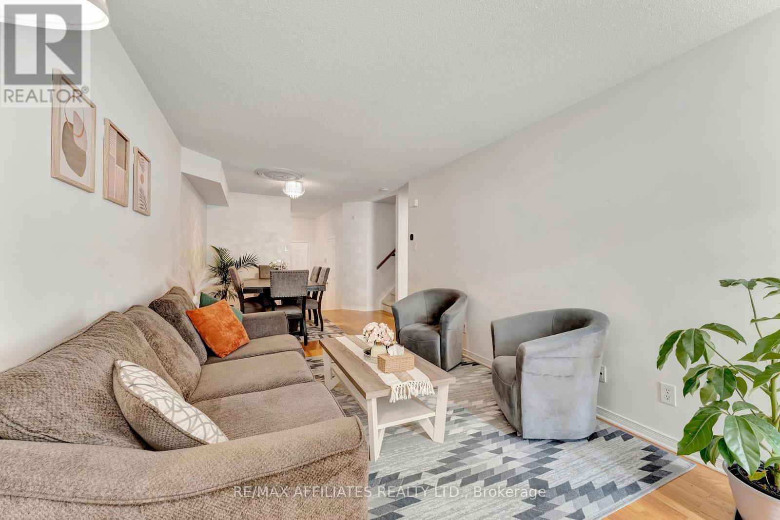 1008 Klondike Road, Ottawa, Ontario  K2K 0C3 - Photo 9 - X12437254