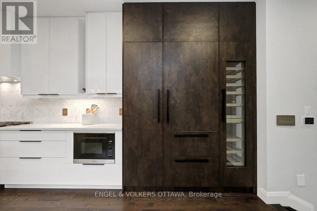 305 Westhill Avenue, Ottawa, Ontario  K1Z 7H7 - Photo 17 - X12437279