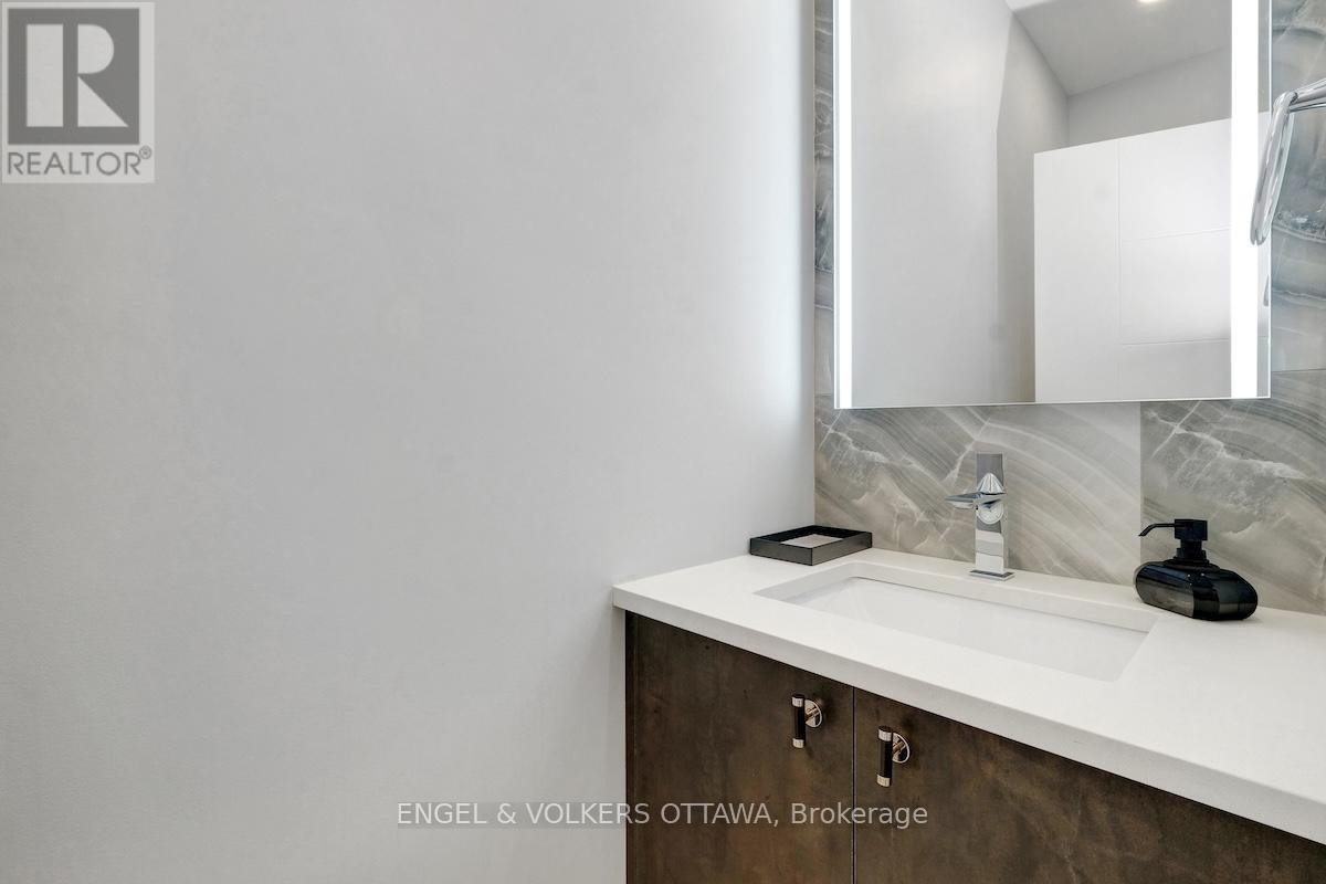 305 Westhill Avenue, Ottawa, Ontario  K1Z 7H7 - Photo 22 - X12437279