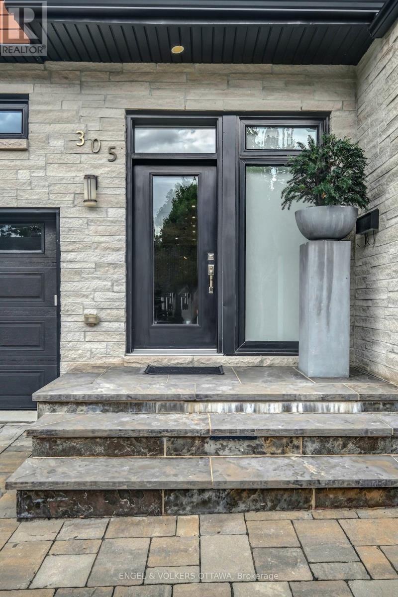 305 Westhill Avenue, Ottawa, Ontario  K1Z 7H7 - Photo 3 - X12437279